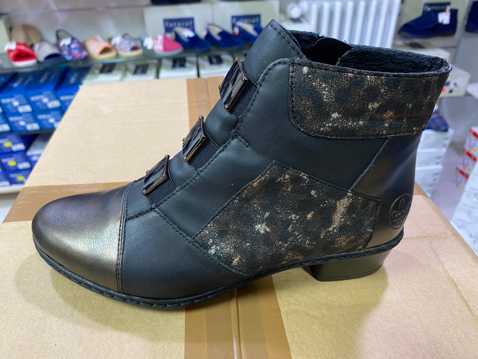 WhatsApp Image 2024-10-17 à 13.43.29_a64917b6